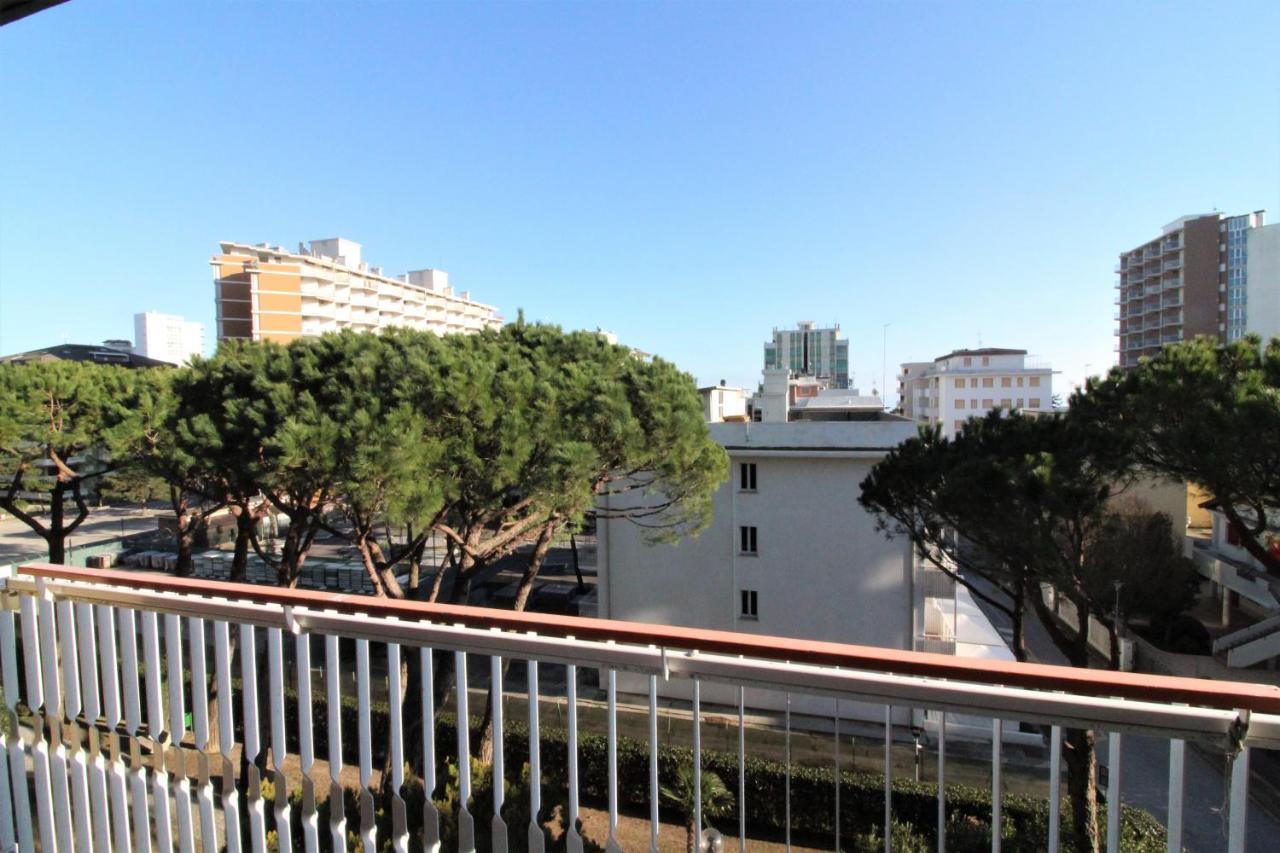 Appartamenti Puerto Do Sol Lignano Sabbiadoro Kültér fotó
