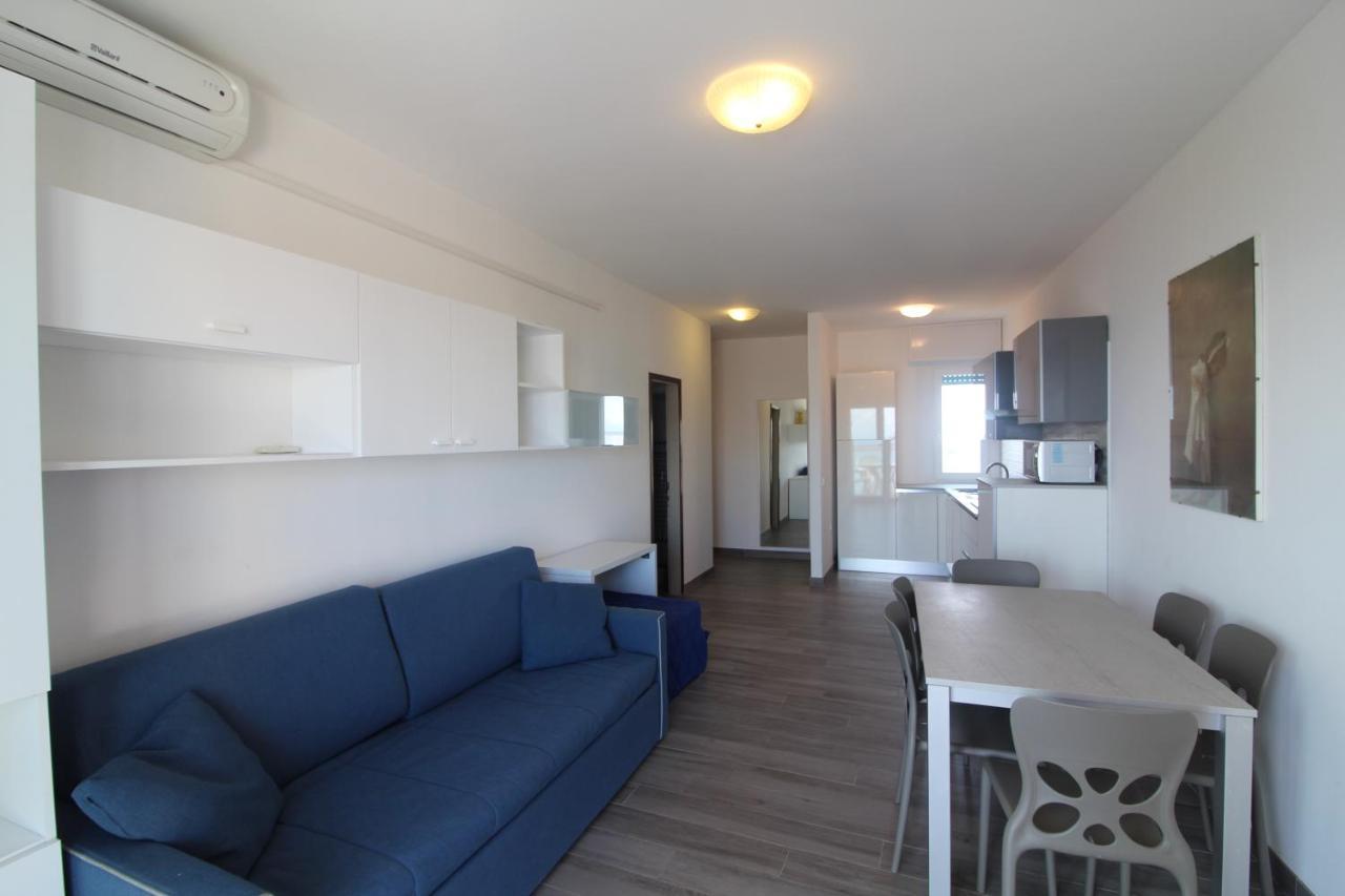 Appartamenti Puerto Do Sol Lignano Sabbiadoro Kültér fotó